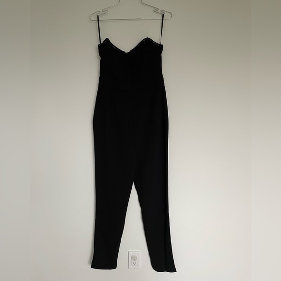 Black Crepe Jumpsuit NBD Sz Small - Picture 2 of 4